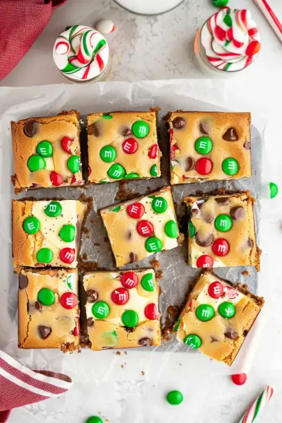 Christmas M&M Cookie Cheesecake Bars Recipe