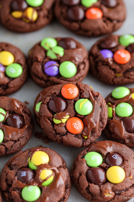 Slime-Filled Halloween Cookies