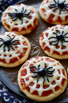 Spider Web Pizza Snacks