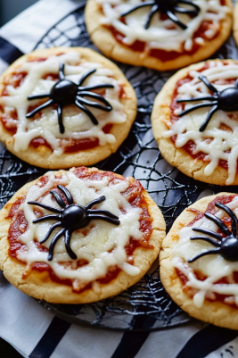 Spider Web Pizza Snacks