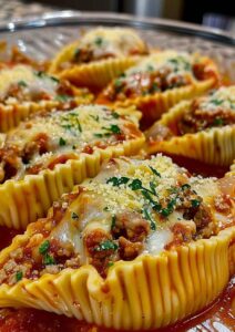 Creamy Ricotta Beef Stuffed Shells Pasta Recipe - MmmRecipes : Easy and