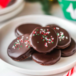 Homemade Peppermint Patties: Chocolate and Mint Perfection
